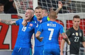 553x0-b5507b5ad38e24f795d287540a2892aa